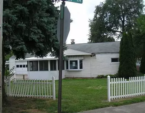 2027 Sweetbriar, Springfield, OH 45505 photo 1