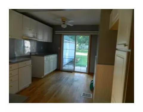 705 W Second, Springfield, OH 45504 photo 8