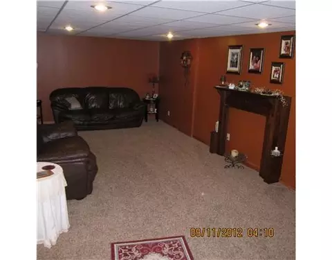 2440 E Home, Springfield, OH 45503 photo 9