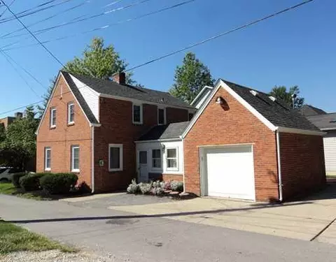 223 W Wayne, Celina, OH 45822 photo 2