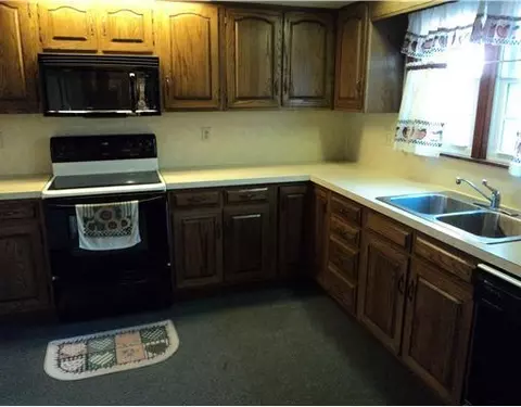 223 W Wayne, Celina, OH 45822 photo 5