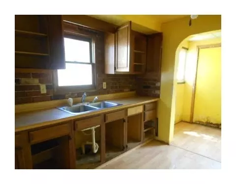 118 N Belmont, Springfield, OH 45503 photo 6