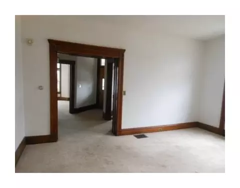 1001 N Limestone St, Springfield, OH 45504 photo 5