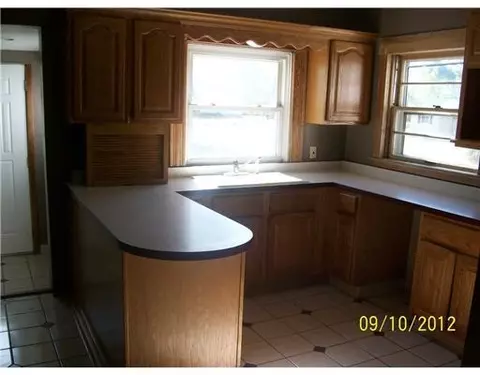 3696 Saint Paris, Springfield, OH 45504 photo 7