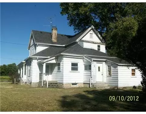 3696 Saint Paris, Springfield, OH 45504 photo 2