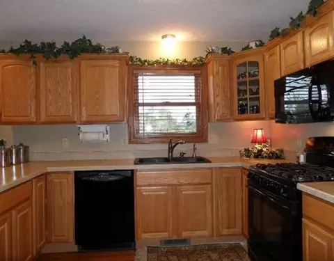 711 Stonecroft Dr, Springfield, OH 45502 photo 9