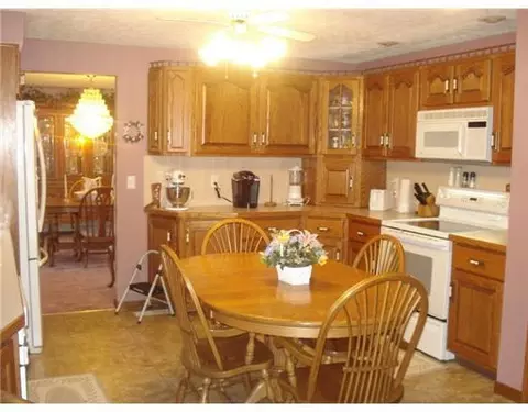 3980 St James Ct, Springfield, OH 45502 photo 5