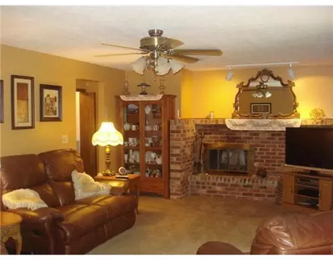 3980 St James Ct, Springfield, OH 45502 photo 7