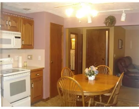 3980 St James Ct, Springfield, OH 45502 photo 6