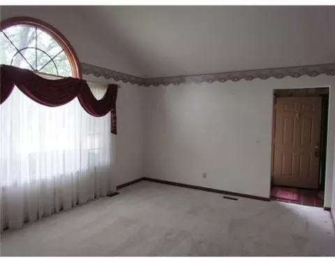 1739 Fox Ridge Dr #.., Springfield, OH 45503 photo 4