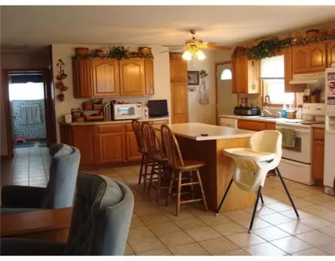 128 Ada, Celina, OH 45822 photo 2