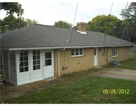 713 S Broadmoor, Springfield, OH 45504 photo 2