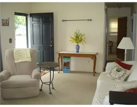 2805 Duncan St, Springfield, OH 45505 photo 3