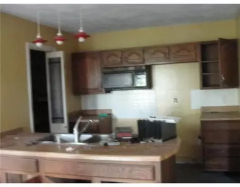 4065 Mechanicsburg, Springfield, OH 45502 photo 4