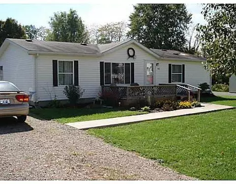 311 Blue, De Graff, OH 43318 photo 2