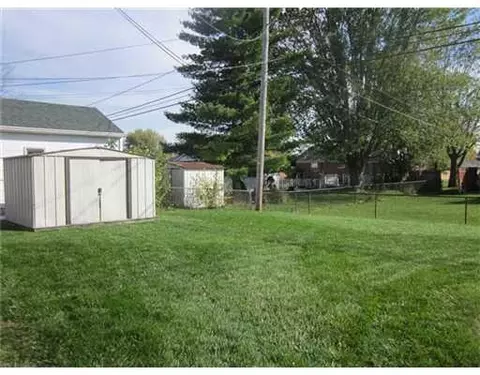 1221 Student, Springfield, OH 45503 photo 3