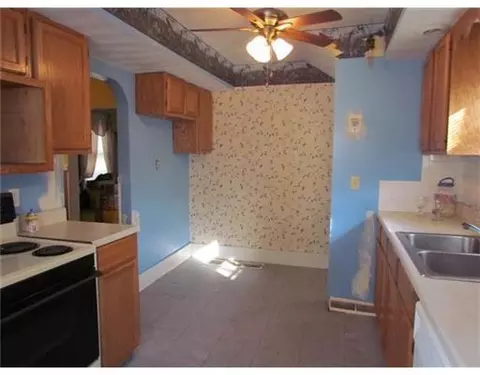 817 Montgomery Ave, Springfield, OH 45506 photo 5