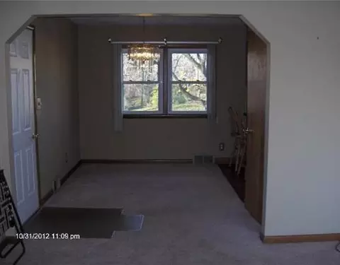 341 Oakridge Dr, Springfield, OH 45504 photo 4