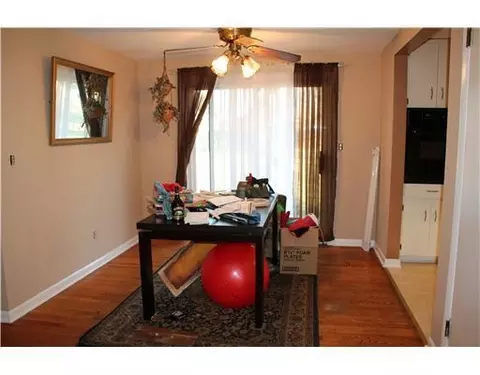 4814 Ashley Dr, Springfield, OH 45503 photo 3