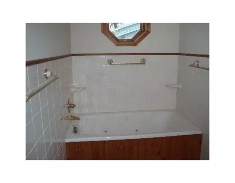 3374 Laura Ln, Springfield, OH 45502 photo 9