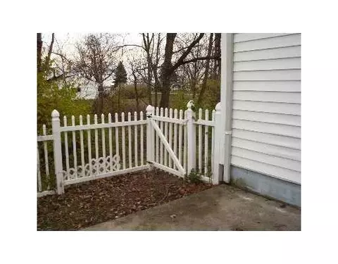 3374 Laura Ln, Springfield, OH 45502 photo 10