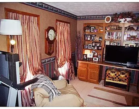 2245 E Possum, Springfield, OH 45502 photo 8