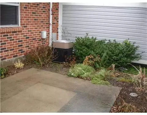 4575 Tacoma #--, Springfield, OH 45503 photo 9
