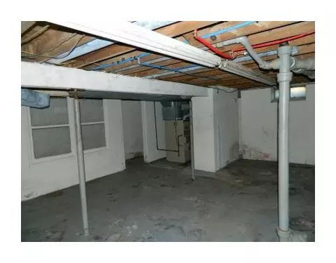 1458 W Clark St, Springfield, OH 45506 photo 8