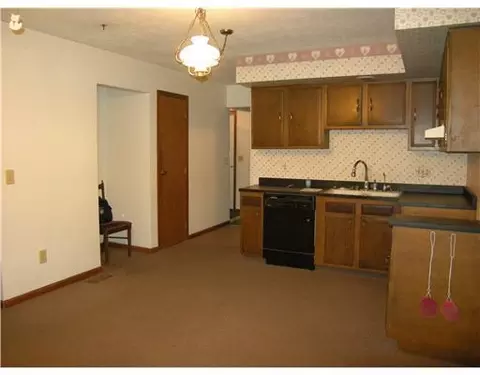 4843 E County Line Rd, Springfield, OH 45502 photo 4