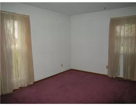 4843 E County Line Rd, Springfield, OH 45502 photo 9