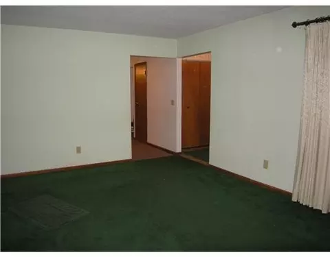 4843 E County Line Rd, Springfield, OH 45502 photo 7