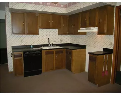 4843 E County Line Rd, Springfield, OH 45502 photo 3