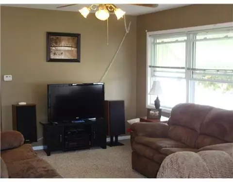 1000 Beacon St, Springfield, OH 45505 photo 2
