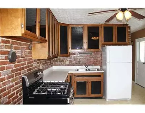3242 Eastham, Springfield, OH 45503 photo 2