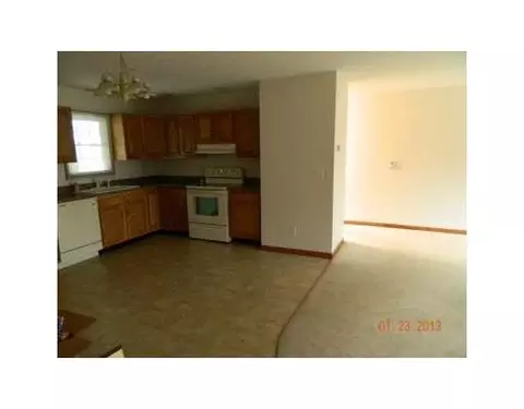 1305 Meadowview Dr, Celina, OH 45822 photo 6
