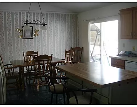 880 E Possum, Springfield, OH 45502 photo 6