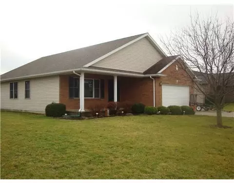 593 Foxcross, Sidney, OH 45365 photo 2