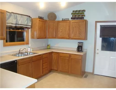 593 Foxcross, Sidney, OH 45365 photo 8