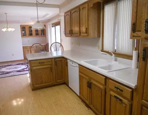 1425 James, Celina, OH 45822 photo 4