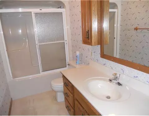 1425 James, Celina, OH 45822 photo 17