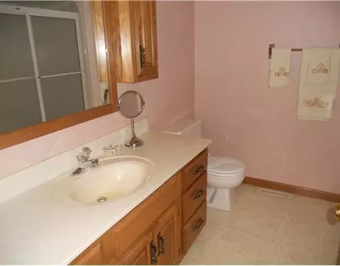 1425 James, Celina, OH 45822 photo 16