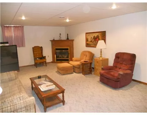 1425 James, Celina, OH 45822 photo 10