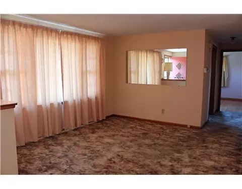 4849 Lehigh Dr, Springfield, OH 45503 photo 2