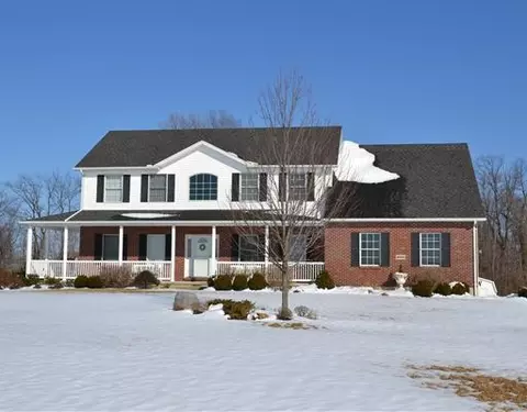 3190 Windy Ridge Dr, Springfield, OH 45502 photo 1