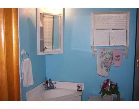 2426 Ross Ln, Springfield, OH 45502 photo 12