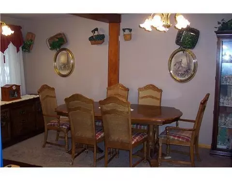 2426 Ross Ln, Springfield, OH 45502 photo 4