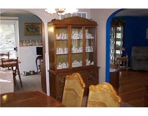 2426 Ross Ln, Springfield, OH 45502 photo 5