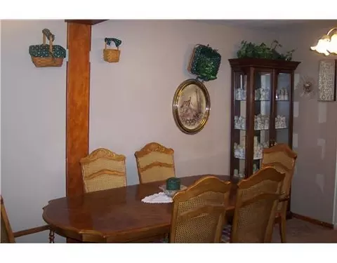 2426 Ross Ln, Springfield, OH 45502 photo 17