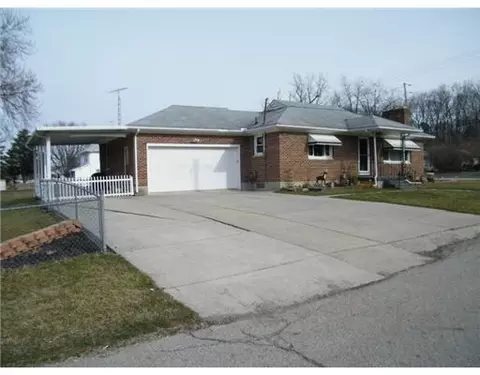 604 Stevison Dr, Springfield, OH 45503 photo 1