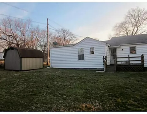 1412 Parkridge Dr, Springfield, OH 45506 photo 3